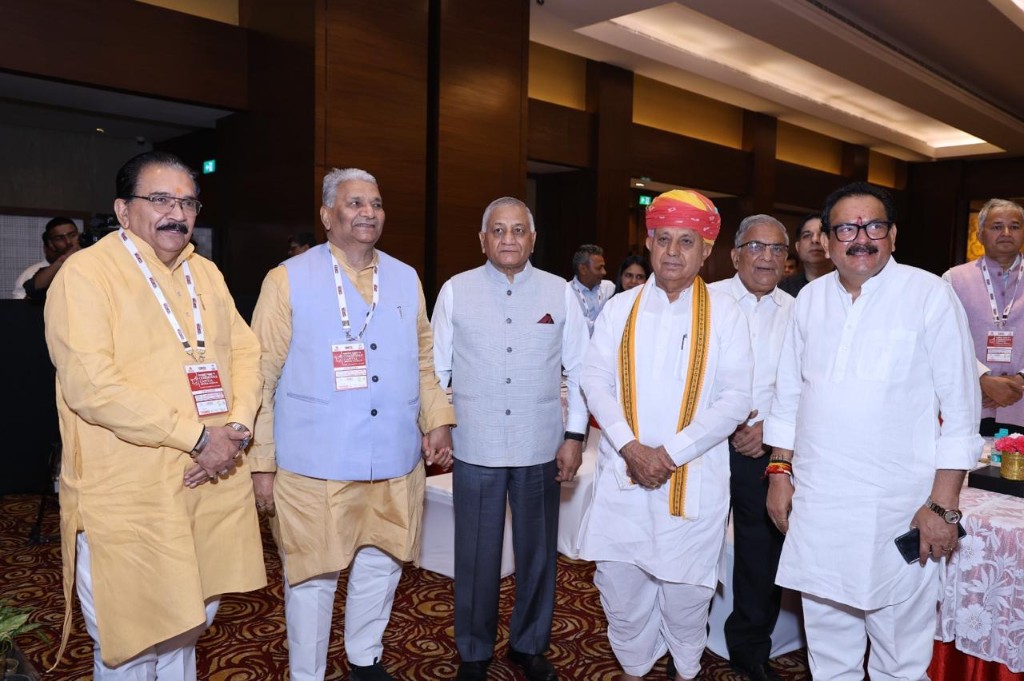 Group with Gen. V. K. Singh